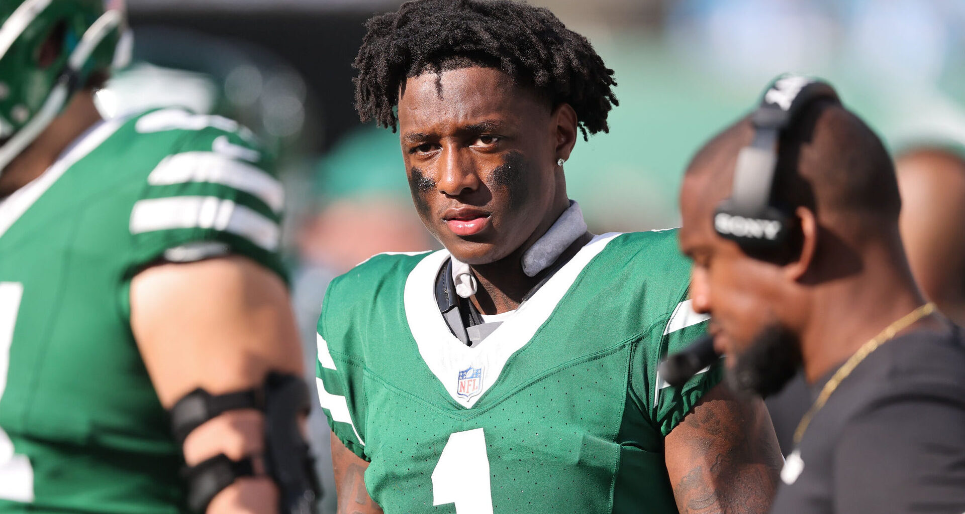 Bill Simmons Shares Hilarious Patriots Reaction To Jets' Busy Trade Deadline