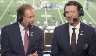 Tony Romo makes inexplicably weird noise during Bills-Chiefs