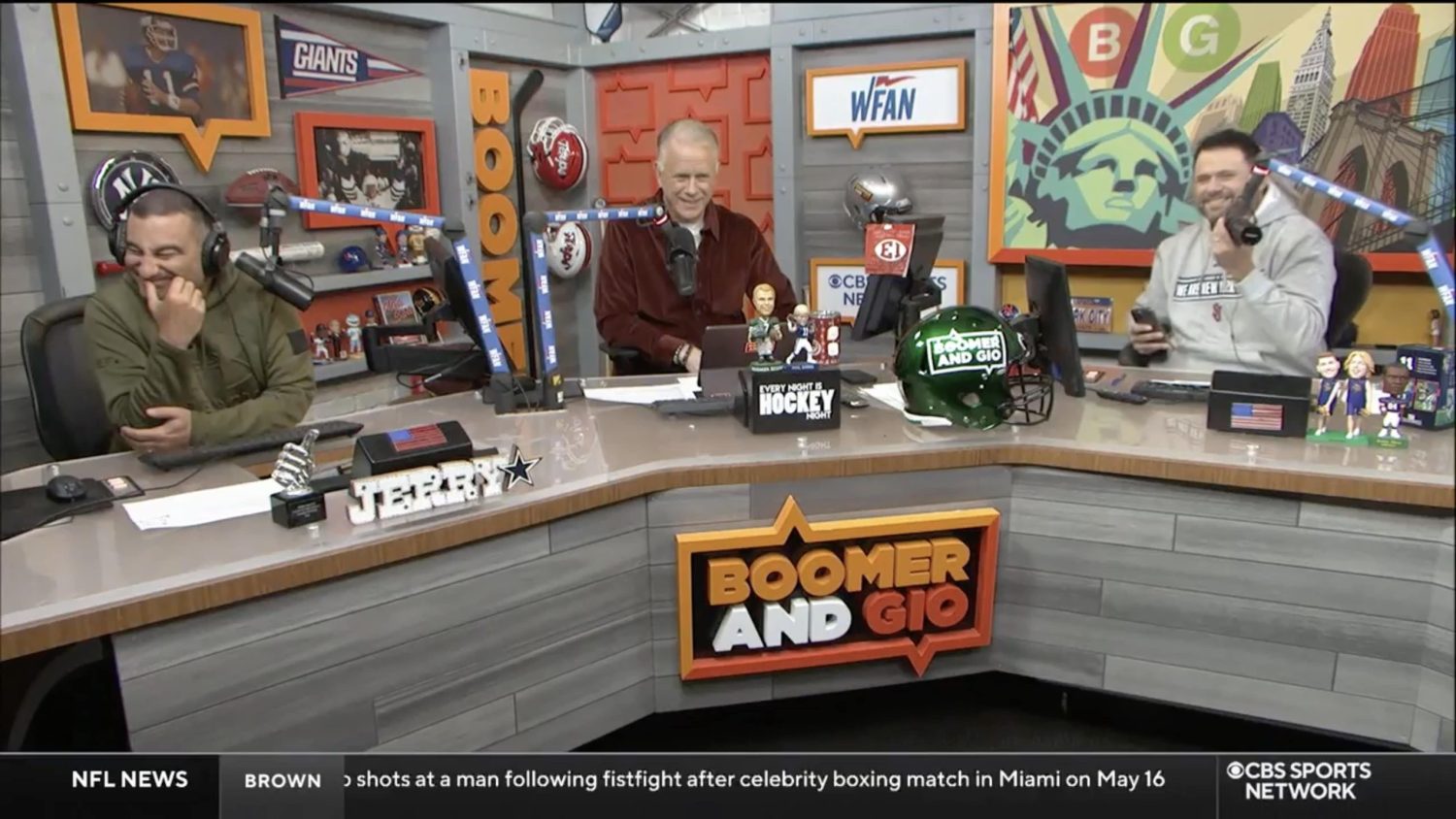 CBS Sports Network inadvertently airs photo of naked woman