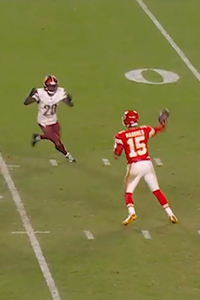 Patrick Mahomes Passes for 3 Touchdowns in Kansas City’s Win Over Washington