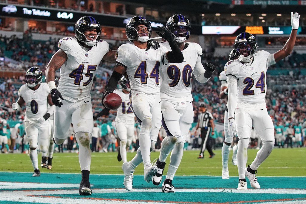 Ravens’ defense looks to be turning corner: 'Keep showing up'
