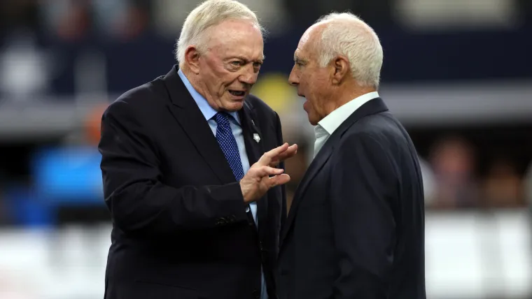 Cowboys, Eagles predicted to battle over star edge rusher in 2026 NFL free agency image