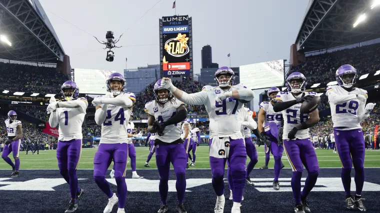 Vikings cut ties with former 4-star LSU recruit to make room for injury return image