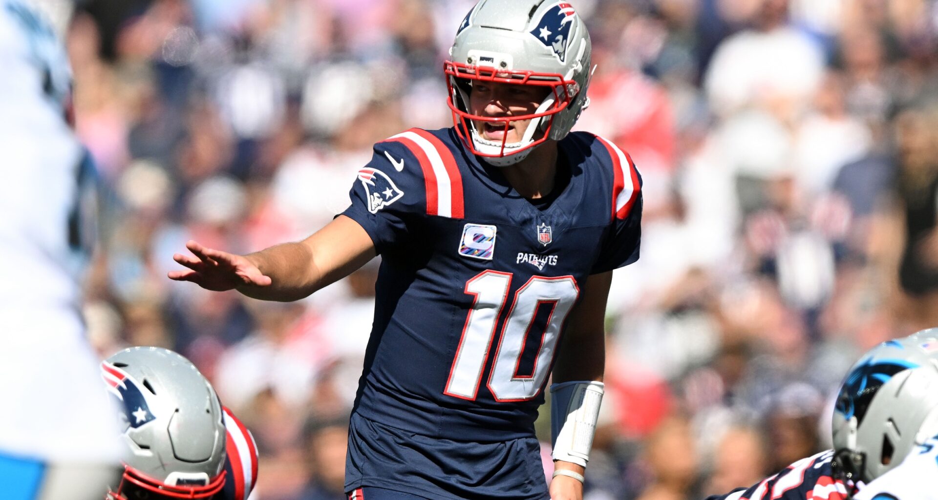 Free-Agent Head Coach Hypes Up Patriots, Drake Maye