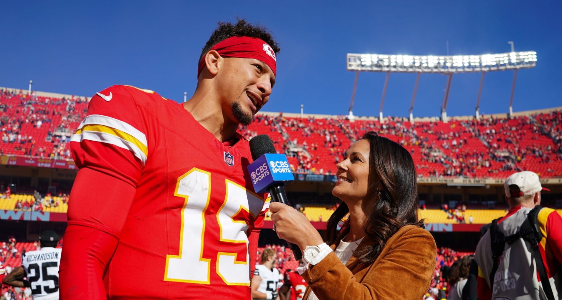 CBS's No. 1 broadcast team to call four straight Chiefs game