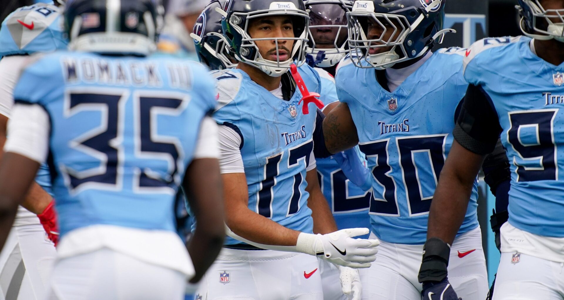 Gators in NFL Week 9: Chimere Dike Shines, O'Cyrus Torrence Dominates - WRUF 98.1 FM | 850 AM