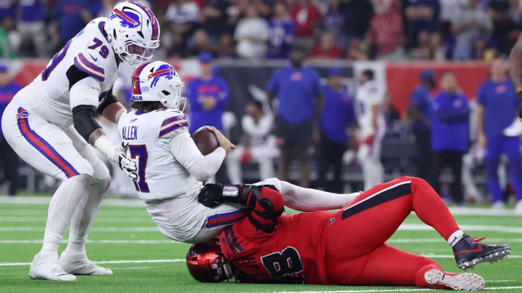 Bills' Joe Brady has obvious message to 8 sack performance by Texans' defense image