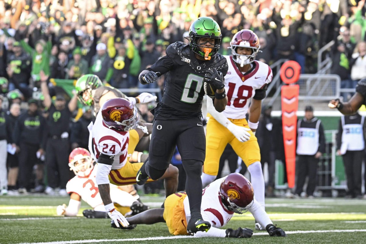 Oregon vs. USC: Ducks take step toward Playoff by knocking Trojans out, plus more takeaways