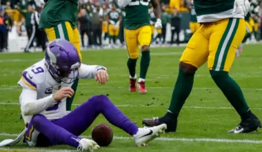 Vikings' J.J. McCarthy had a day so bad it hadn't happened since miserable 2002 David Carr image