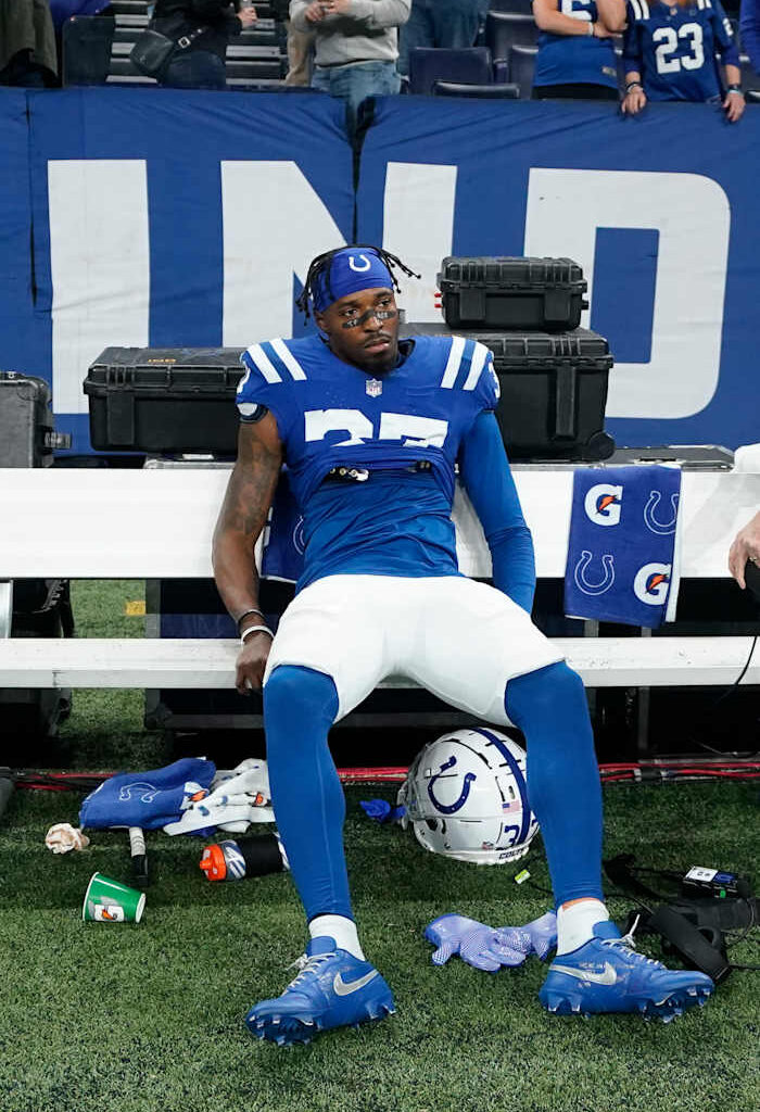 Texans sign former Colts defensive back Ameer Speed to practice squad, work out five players