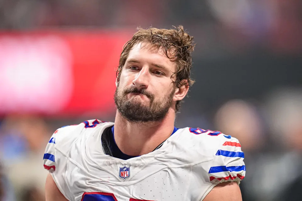 Buffalo Bills defensive end Joey Bosa on the field during an NFL gameDale Zanine-Imagn Images
