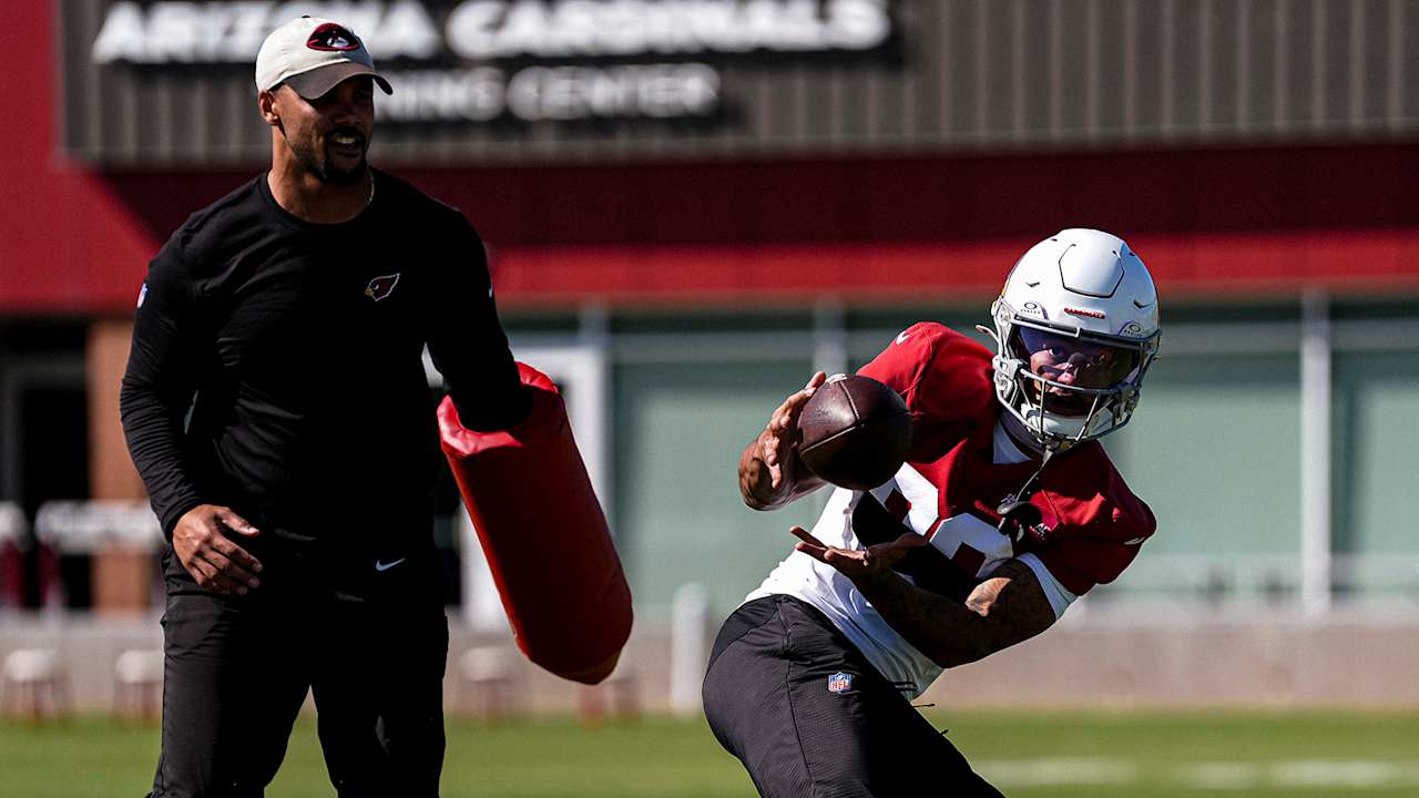 Rollercoaster Ride For Xavier Weaver Shoots Sky High With Cardinals In Need Of Receivers