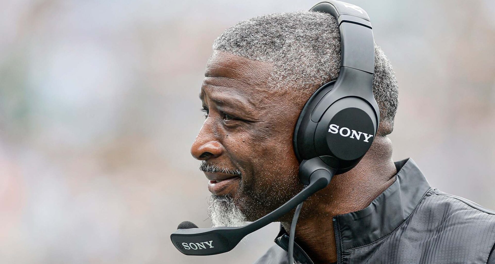 Jets' win sets Aaron Glenn apart from predecessors in one big way