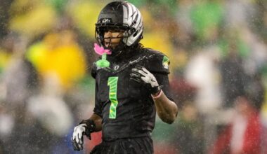Dakorien Moore injury: Oregon star WR injured, will miss Iowa game in Week 11
