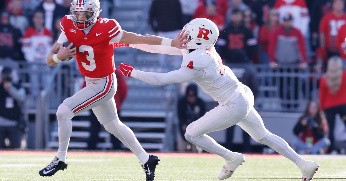 AP Top 25 has Oregon back at No. 5 as Miami leads ACC rankings :: WRAL.com