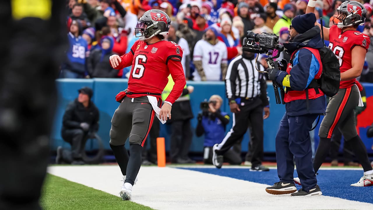 Baker Mayfield Gets His Legs Back in Buccaneers vs. Bills