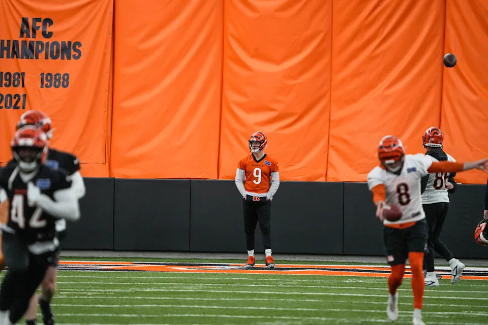 Bengals Joe Burrow (9) returns to practice on Monday November 10, 2025.