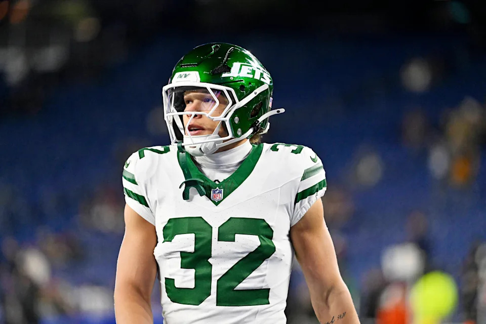 Nov 13, 2025; Foxborough, Massachusetts, USA; New York Jets running back Isaiah Davis (32) looks on before the start of the game against the New England Patriots at Gillette Stadium. Mandatory Credit: Eric Canha-Imagn Images