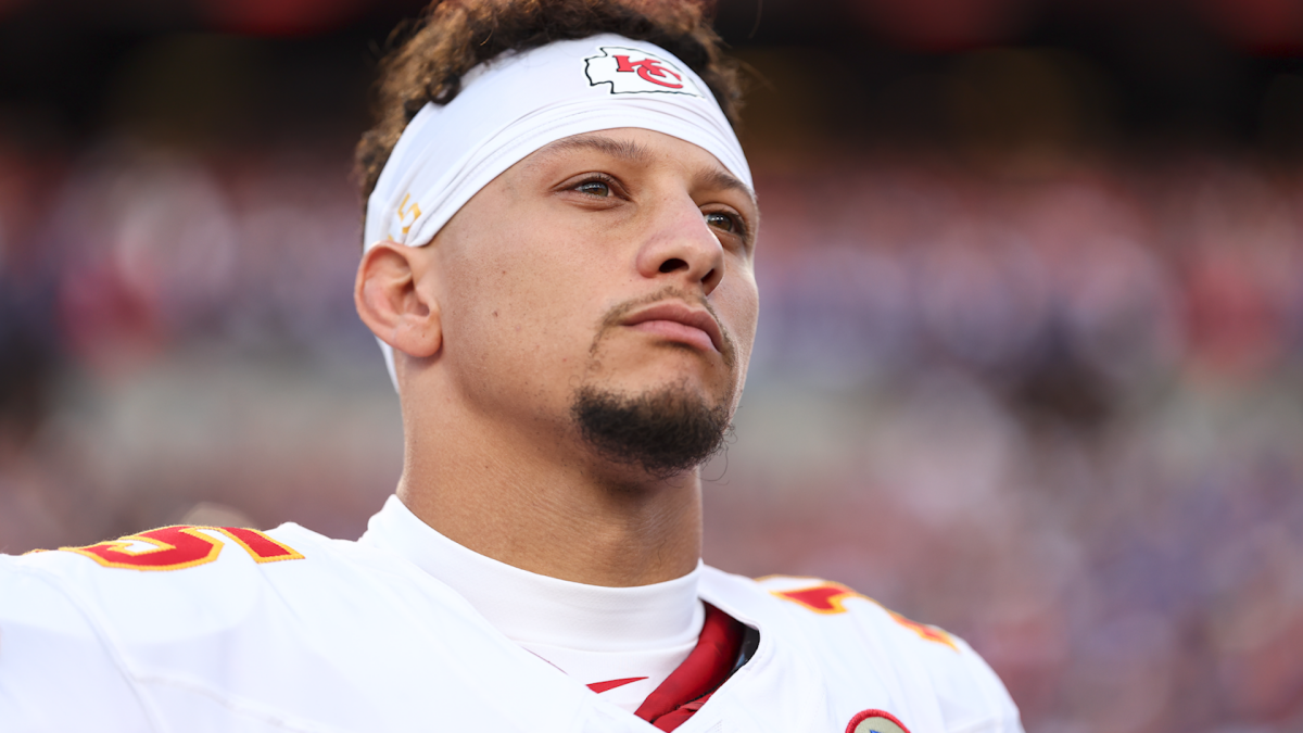 Chiefs dynasty over? Projecting if annual Super Bowl contender could miss playoffs