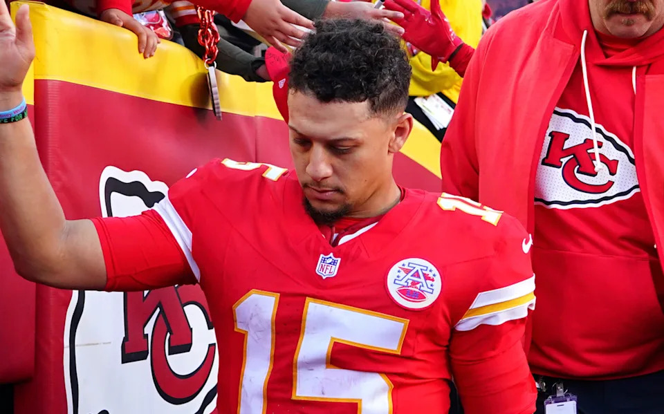 Kansas City Chiefs quarterback Patrick Mahomes (15) greets fans after the game against the Indianapolis ColtsDenny Medley-Imagn Images