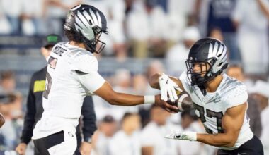 Oregon vs. Minnesota odds, line, picks: Friday college football picks from 10,000 simulations