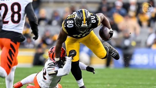Steelers tight end Darnell Washington breaks a tackle during  Pittsburgh's 34-12 win over the Cincinnati Bengals in Week 11 of the 2025 NFL Regular Season.