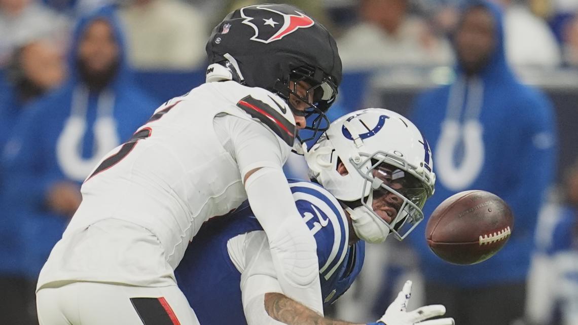 What was the helmet Texans safety Jalen Pitre was wearing against the Colts Sunday?