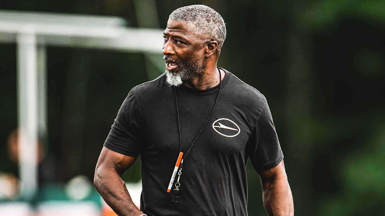 HC Aaron Glenn: ‘With Change Comes Opportunity’