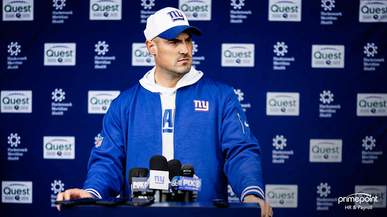 Mike Kafka's focus is on the players