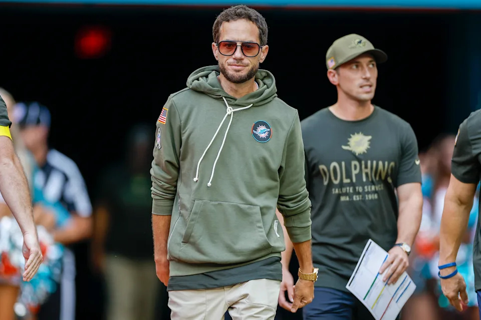 Don't look now, but Mike McDaniel's Miami Dolphins are 2-1 in their last three, and the defense and De'Von Achane have been balling out the past five weeks. (Photo by David Rosenblum/Icon Sportswire via Getty Images)