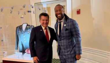 Larry Fitzgerald Honored With Champion Award From Pat Tillman Foundation