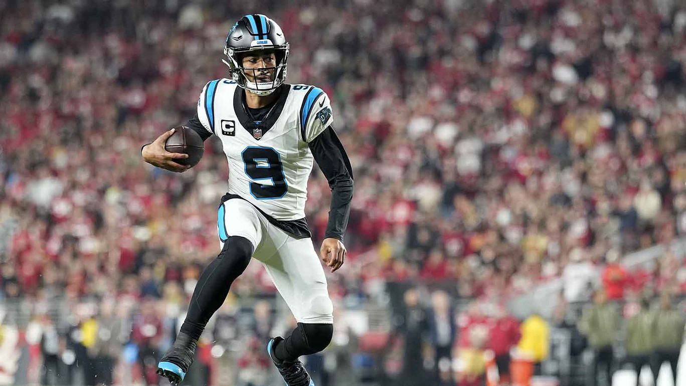 Carolina Panthers quarterback Bryce Young (9) rushes the ball against the San Francisco 49ers during the first half at Levi's Stadium.
