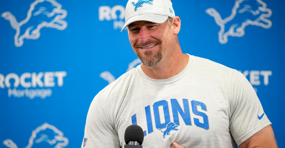 Happy Halloween: Photos of Dan Campbell’s Marilyn Monroe costume