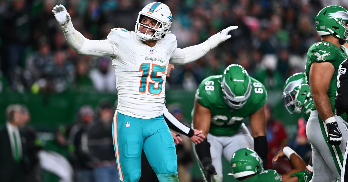 Eagles News: Jaelan Phillips trade earns high grades