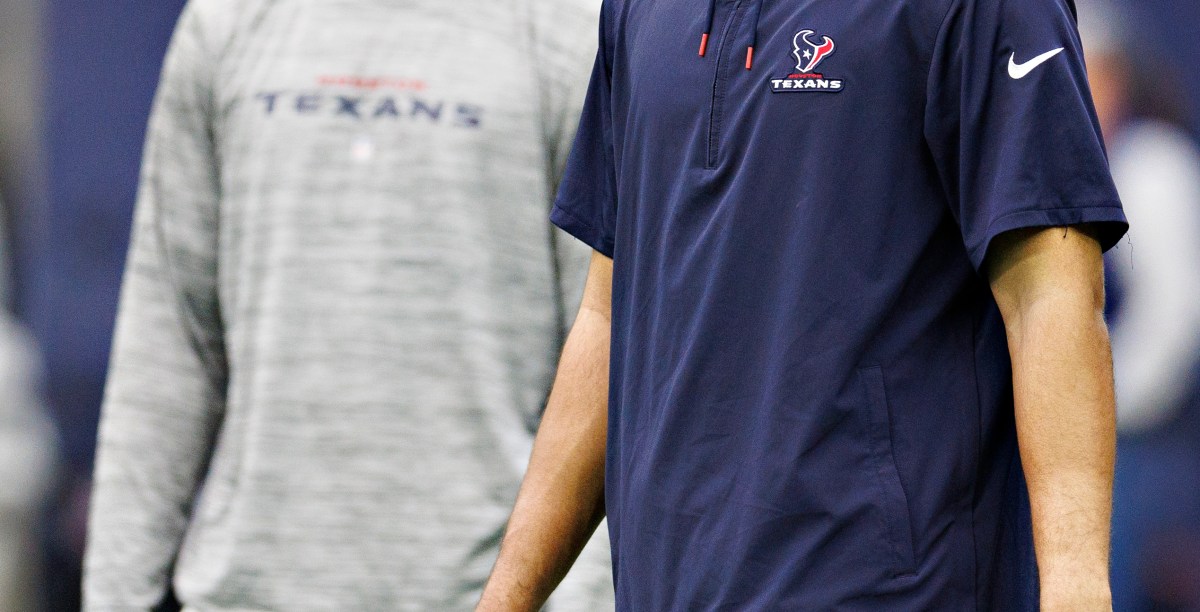 Saturday Musings: Is it bad that Mills starts over Stroud Sunday? 