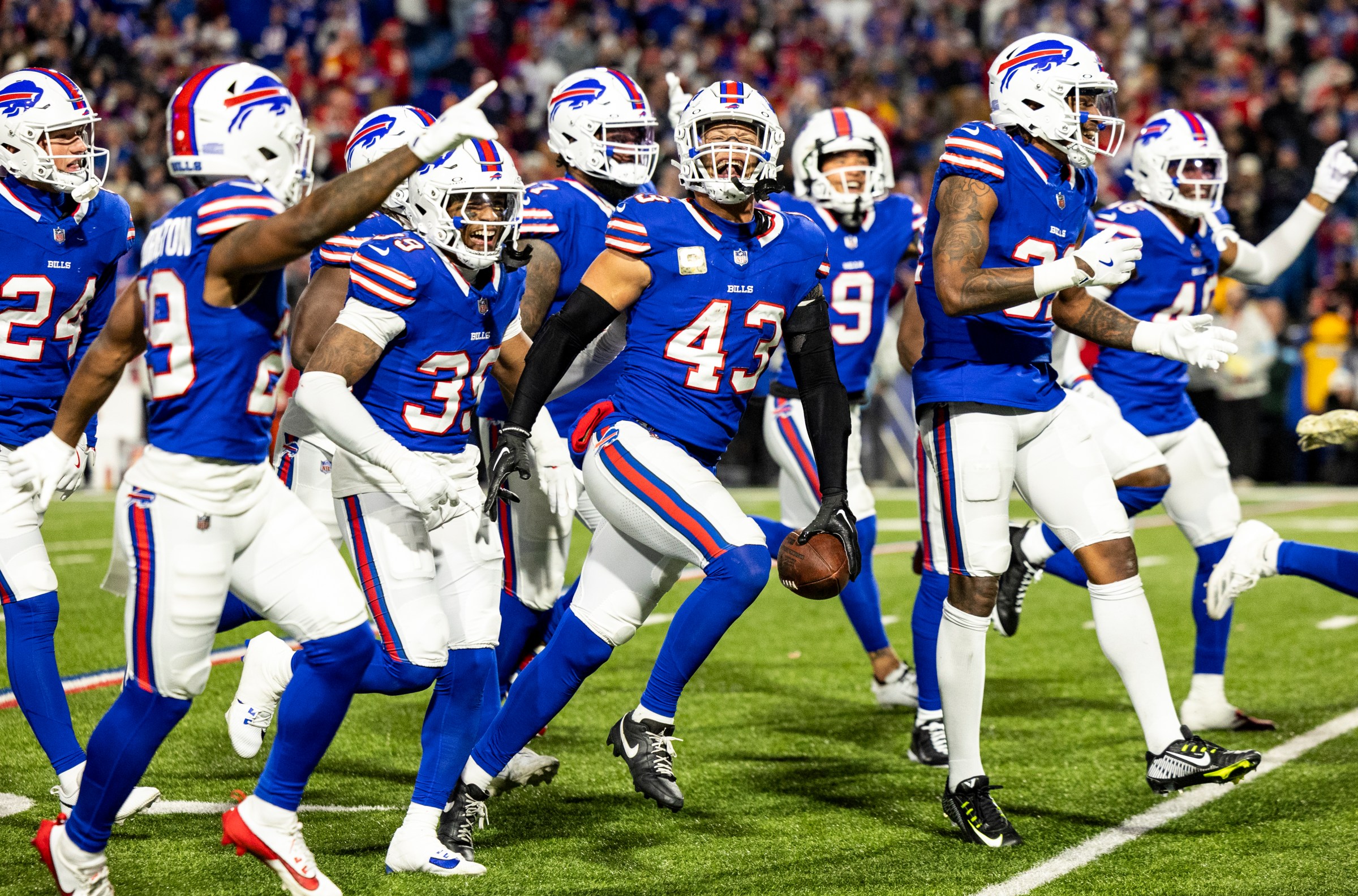 ORCHARD PARK, NEW YORK - NOVEMBER 17: Terrel Bernard #43 of the Buffalo Bills celebrates after intercepting a pass in the fourth quarter of the game against the Kansas City Chiefs at Highmark Stadium on November 17, 2024 in Orchard Park, New York. The Bills beat the Chiefs 30-21. (Photo by Lauren Leigh Bacho/Getty Images)