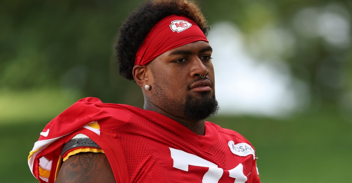 Josh Simmons is back in the Chiefs’ facility