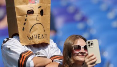 Cleveland Browns fans saw some improvement with playcalling last week, but will it continue vs. Ravens?