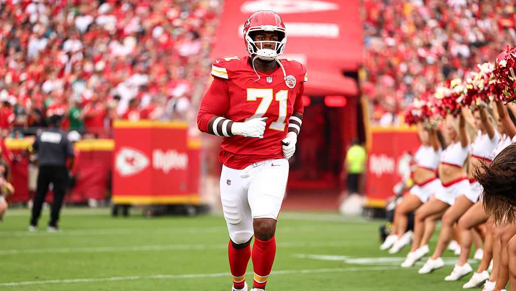 Chiefs' Josh Simmons reportedly returning after weekslong absence