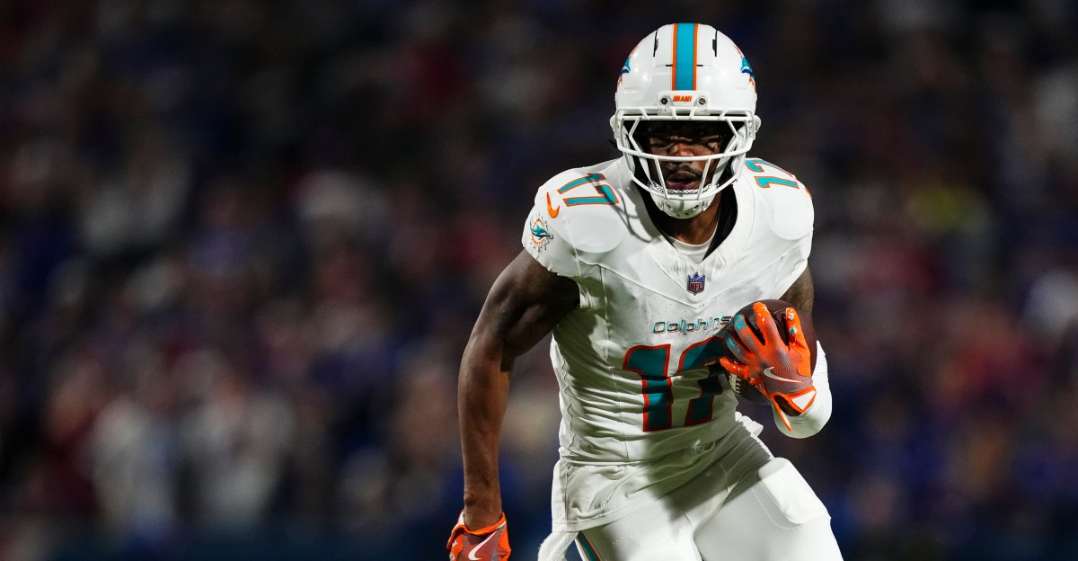 Bills vs. Dolphins: Jaylen Waddle will play key role in Week 10 outcome