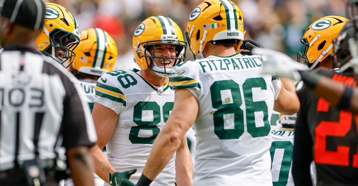 Packers Open Thread: Who should start at tight end?