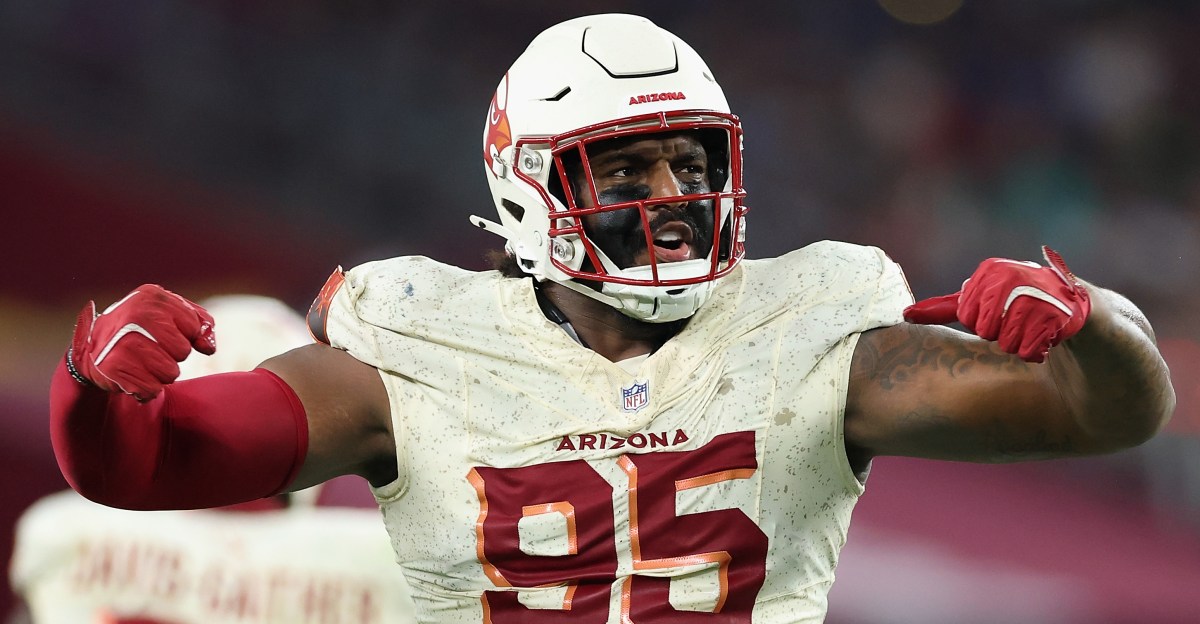 Steelers sign former Rams, Cardinals DT, per report