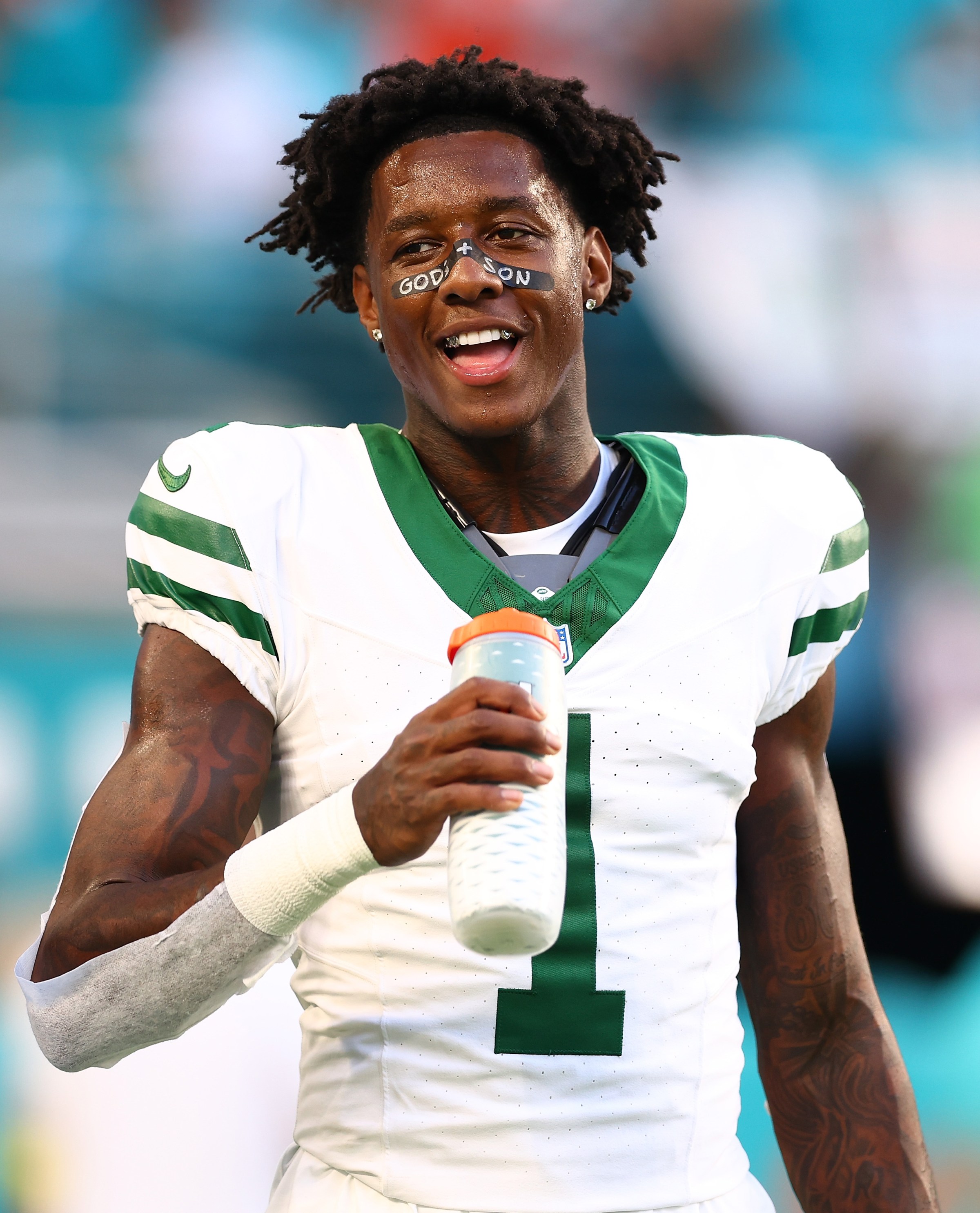 MIAMI GARDENS, FLORIDA - SEPTEMBER 29: Sauce Gardner #1 of the New York Jets participates in warmups prior to a game against the Miami Dolphins at Hard Rock Stadium on September 29, 2025 in Miami Gardens, Florida. (Photo by Megan Briggs/Getty Images)