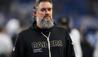 Raiders news: Former players address Brennan Carroll’s status