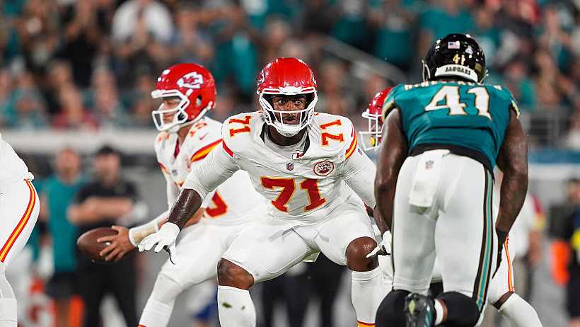 KC Chiefs left tackle Josh Simmons could be headed to IR