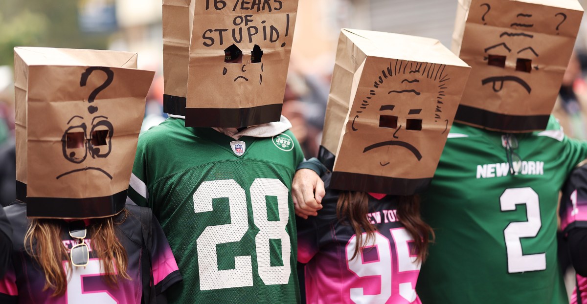 Browns betting odds: Cleveland opens as underdogs in Week 10 game against New York Jets