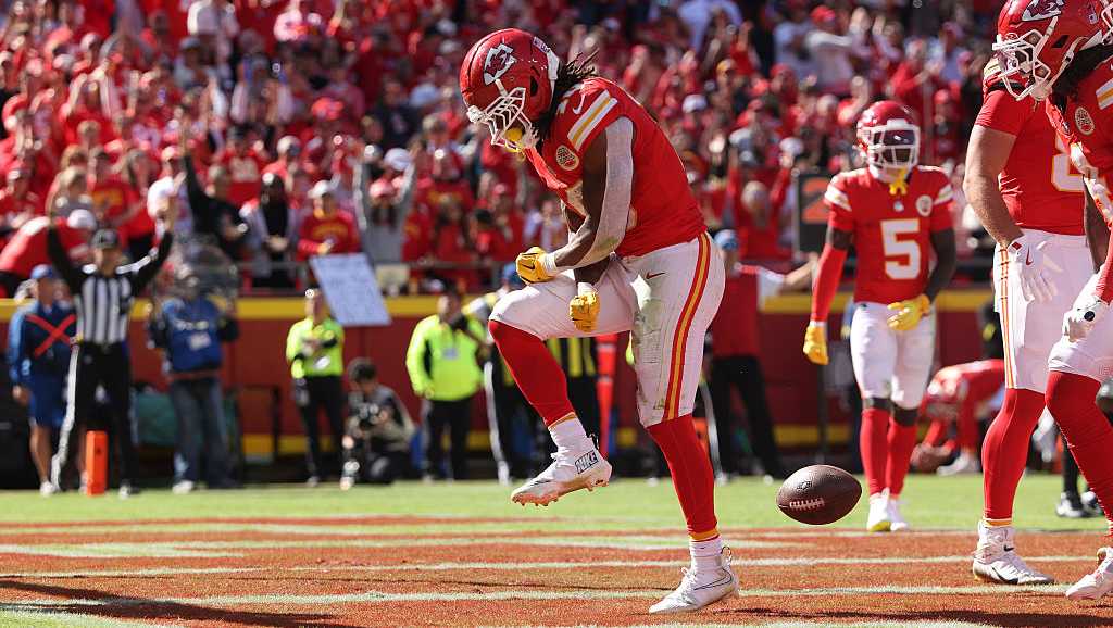 Kansas City Chiefs designate Pacheco, Simmons as out for Sunday