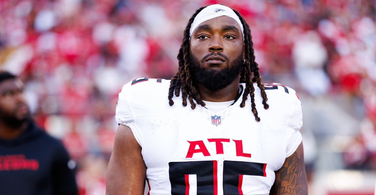 Falcons cut Ta’Quon Graham, formally sign Zane Gonzalez