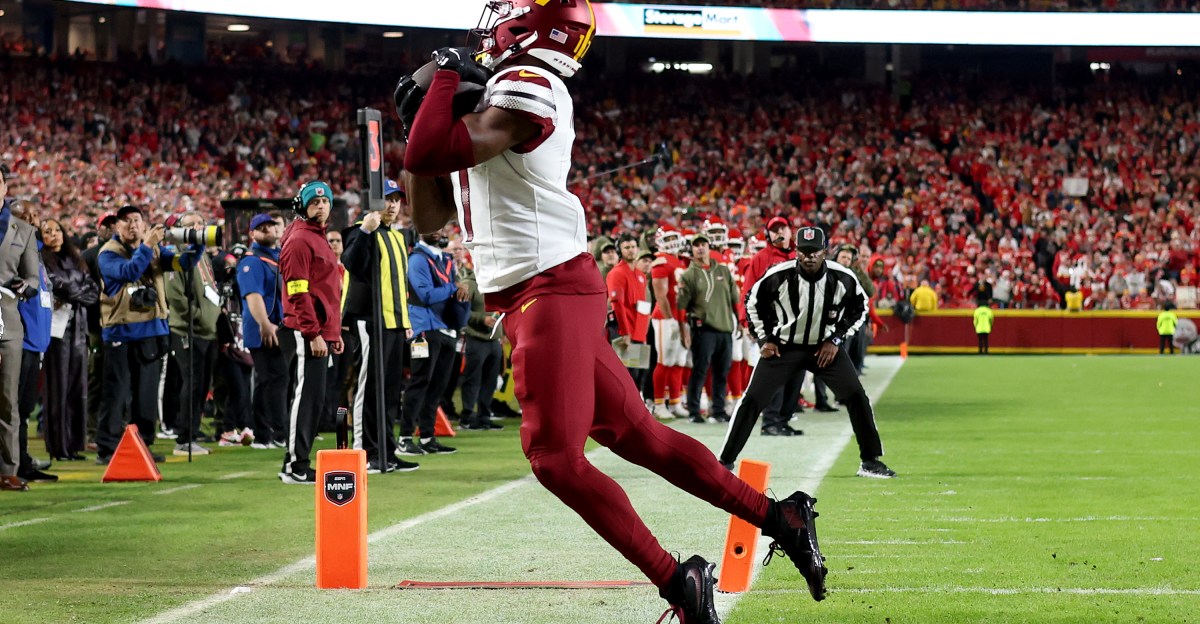 Stats and Snaps - 2025 Week 8, Commanders @ Kansas City Chiefs