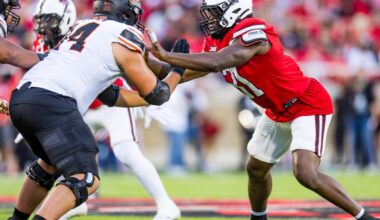 Week 10 CFB preview, prospect spotlight, live game message board and fan discussion